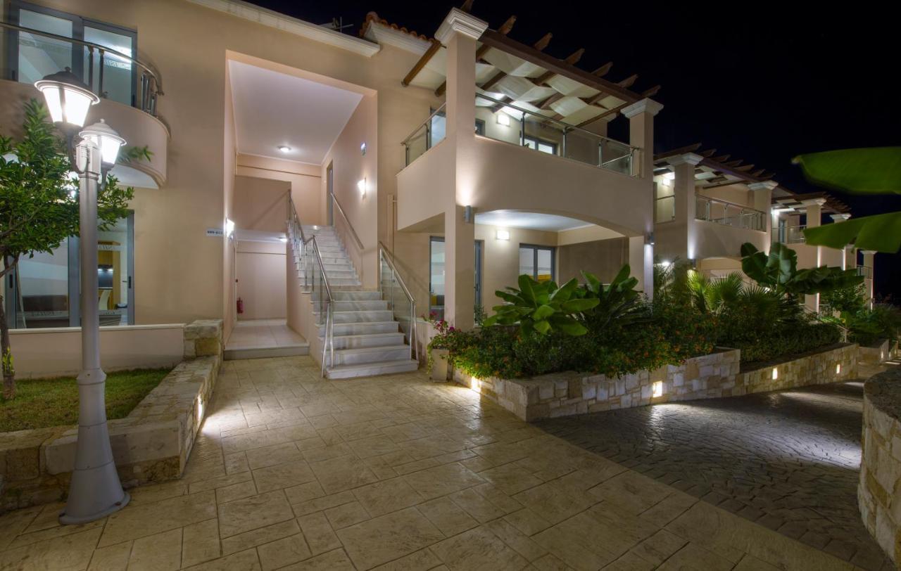 Isida Hotel Agia Marina Dış mekan fotoğraf