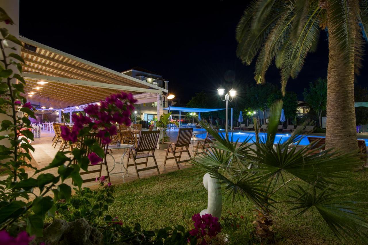 Isida Hotel Agia Marina Dış mekan fotoğraf