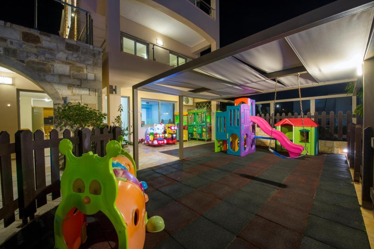 Isida Hotel Agia Marina Dış mekan fotoğraf