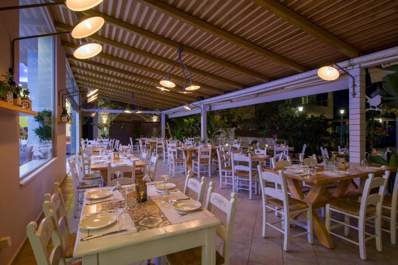 Isida Hotel Agia Marina Dış mekan fotoğraf